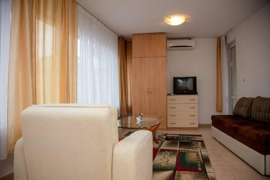 Convenient 1-Bedroom Flat Next To Harmanite Beach Sozopol Zewnętrze zdjęcie