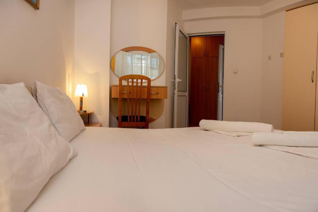 Convenient 1-Bedroom Flat Next To Harmanite Beach Sozopol Zewnętrze zdjęcie