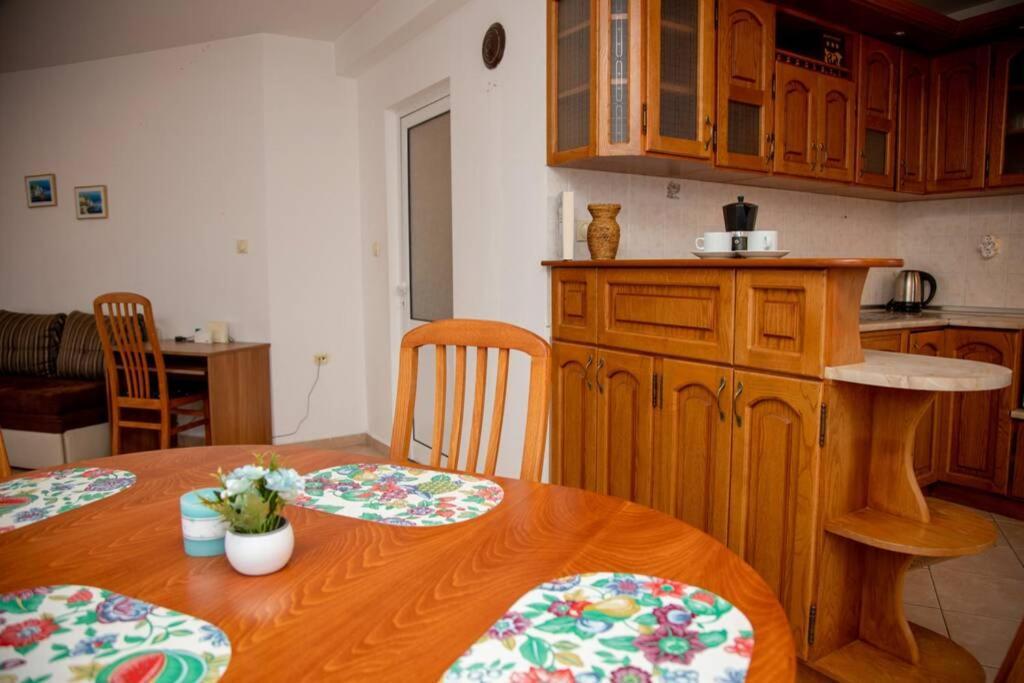 Convenient 1-Bedroom Flat Next To Harmanite Beach Sozopol Zewnętrze zdjęcie