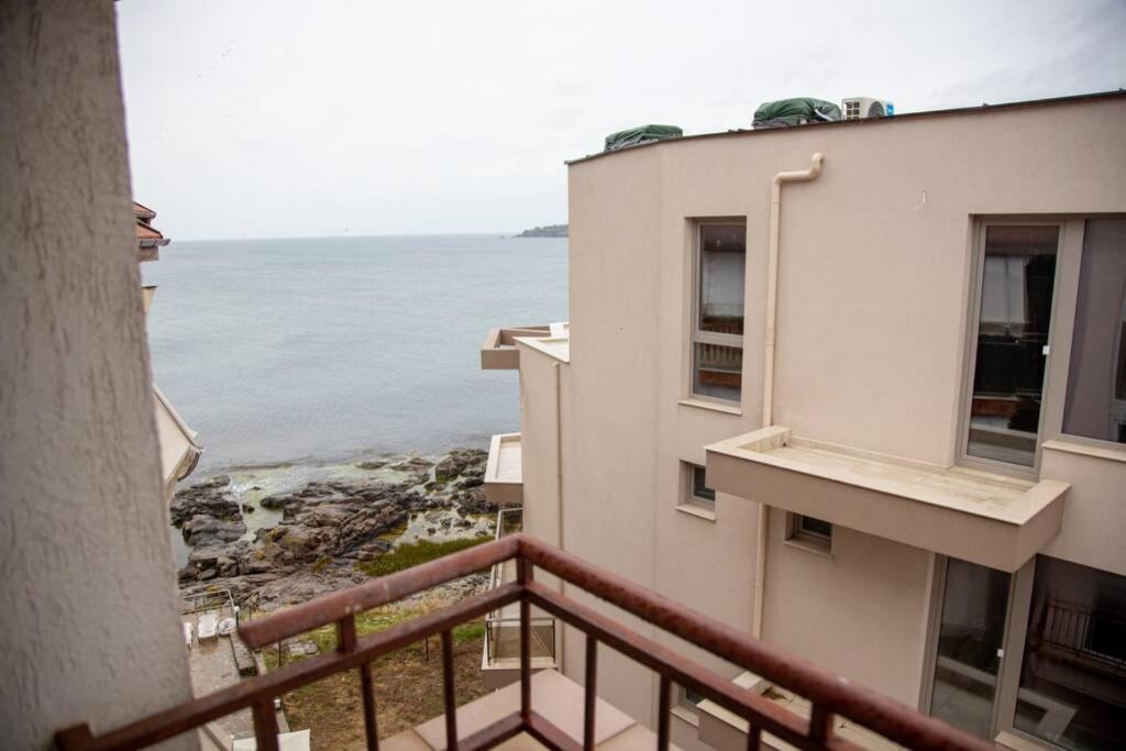 Convenient 1-Bedroom Flat Next To Harmanite Beach Sozopol Zewnętrze zdjęcie