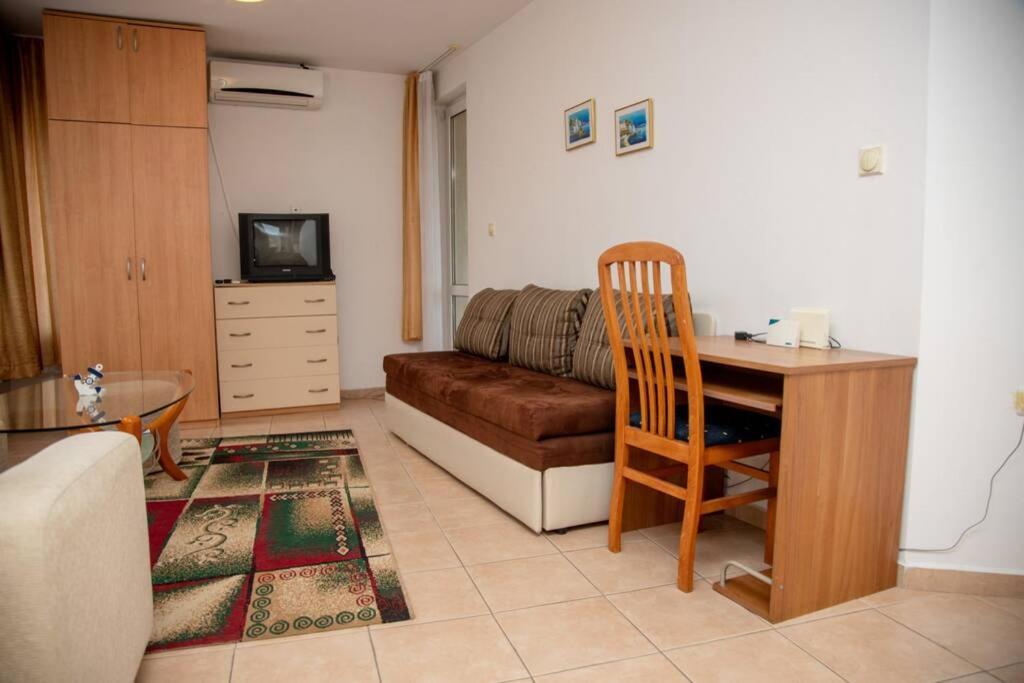 Convenient 1-Bedroom Flat Next To Harmanite Beach Sozopol Zewnętrze zdjęcie
